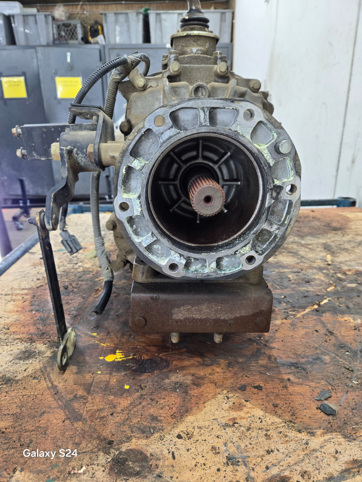 1999-2001 Ford Super Duty V10 6.8L 5.4L 4x4 ZF5 manual transmission 4wd F250 F350 F450 F550 64K MILES