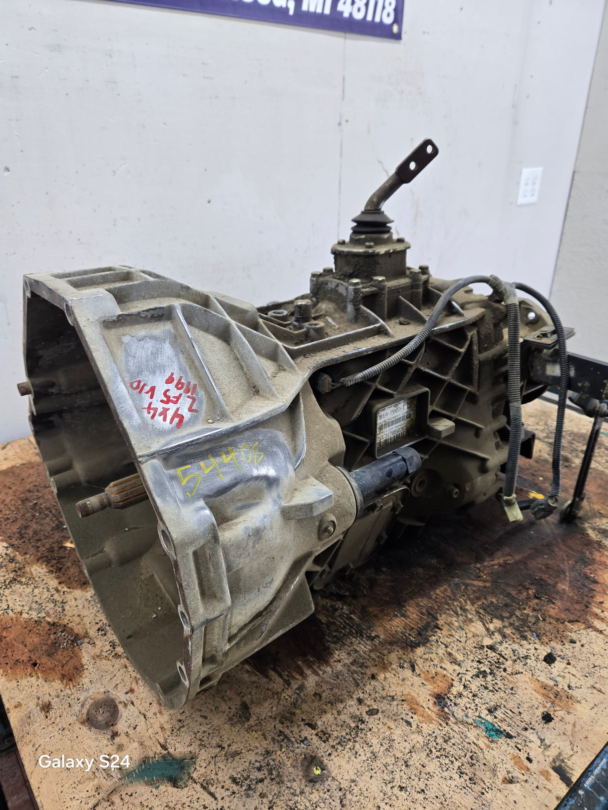 1999-2001 Ford Super Duty V10 6.8L 5.4L 4x4 ZF5 manual transmission 4wd F250 F350 F450 F550 64K MILES