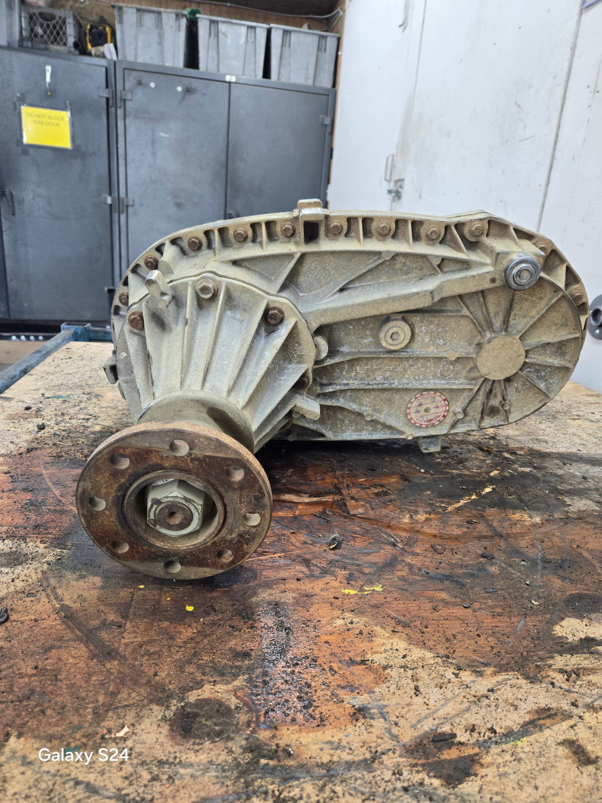 1999-2001 Ford V10 6.8L 5.4L ZF5 manual transmission Floor shift 271-F transfer case F250 F350 F450 F550 Super Duty 64K MILES