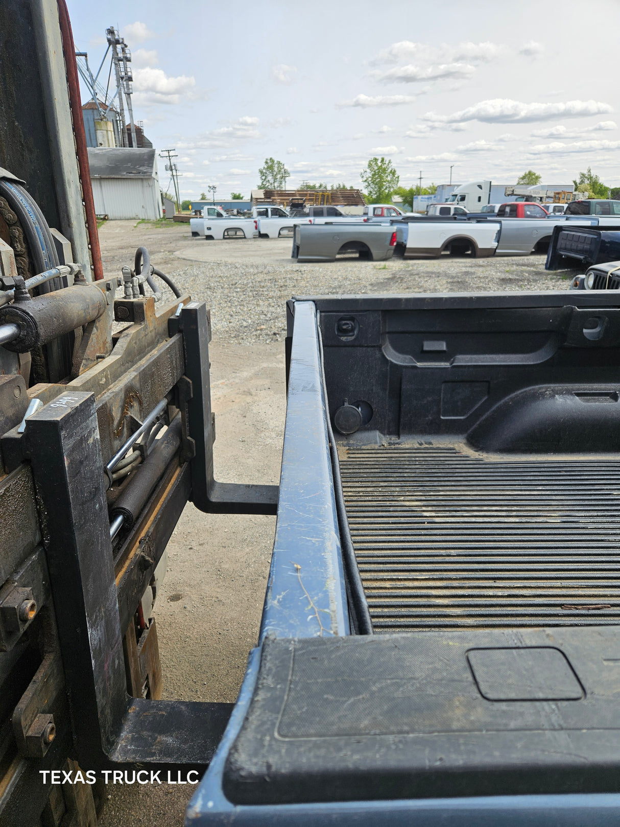 2014-2019 GMC Sierra 1500 2500 3500 HD 6' 6" Short Bed