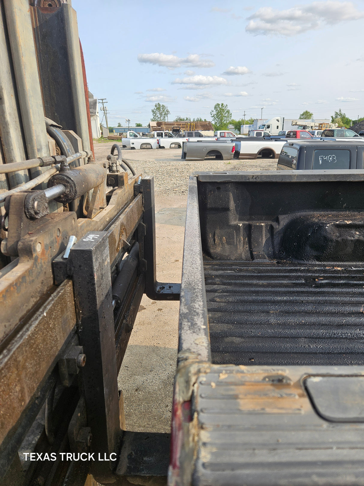 1999-2010 Ford Super Duty F250 F350 6' 9" Short Truck Bed