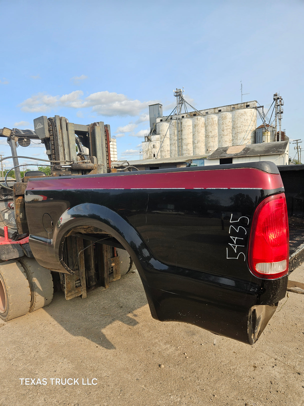 1999-2010 Ford Super Duty F250 F350 6' 9" Short Truck Bed