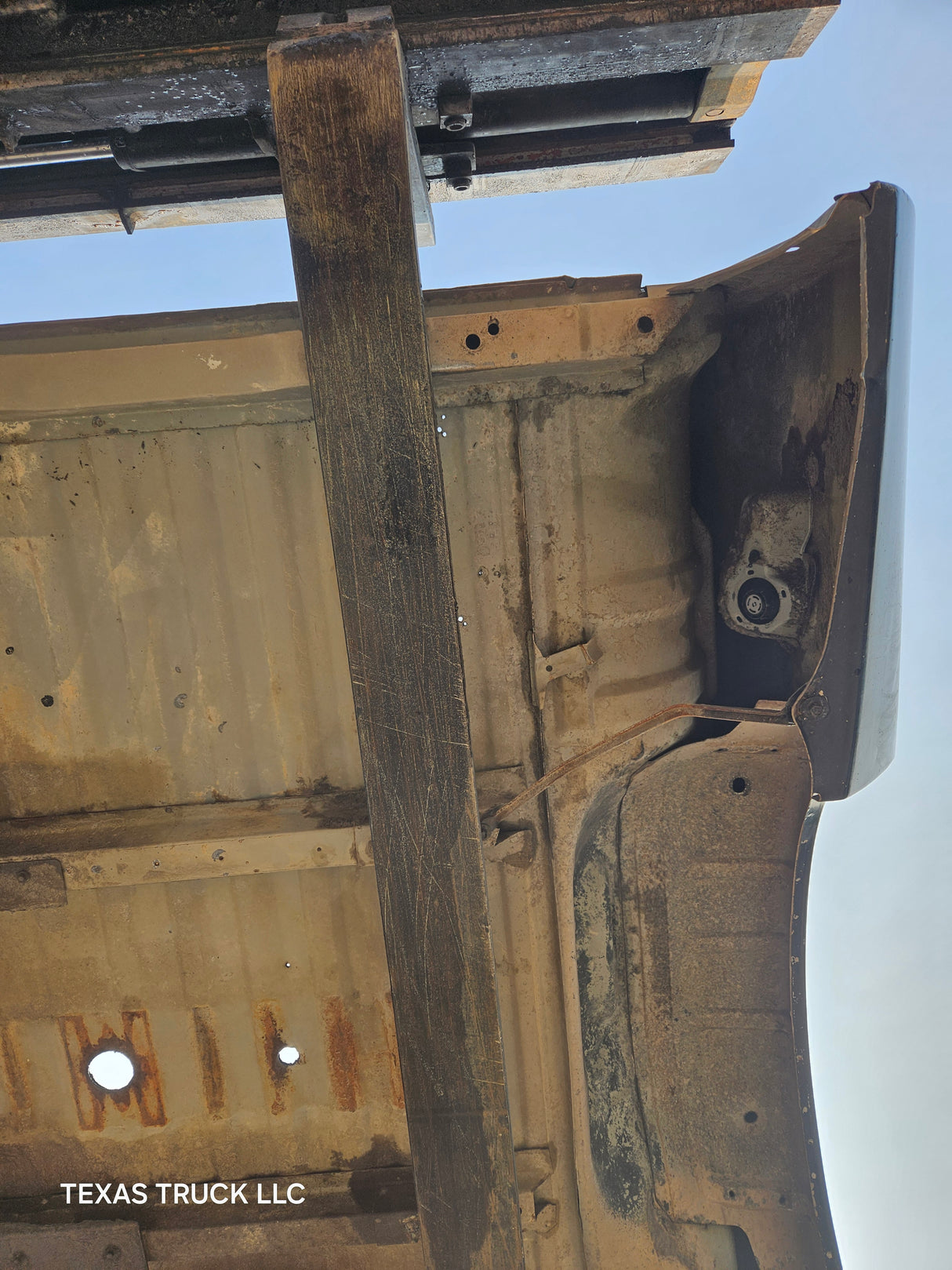 1999-2010 Ford Super Duty F250 F350 6' 9" Short Truck Bed