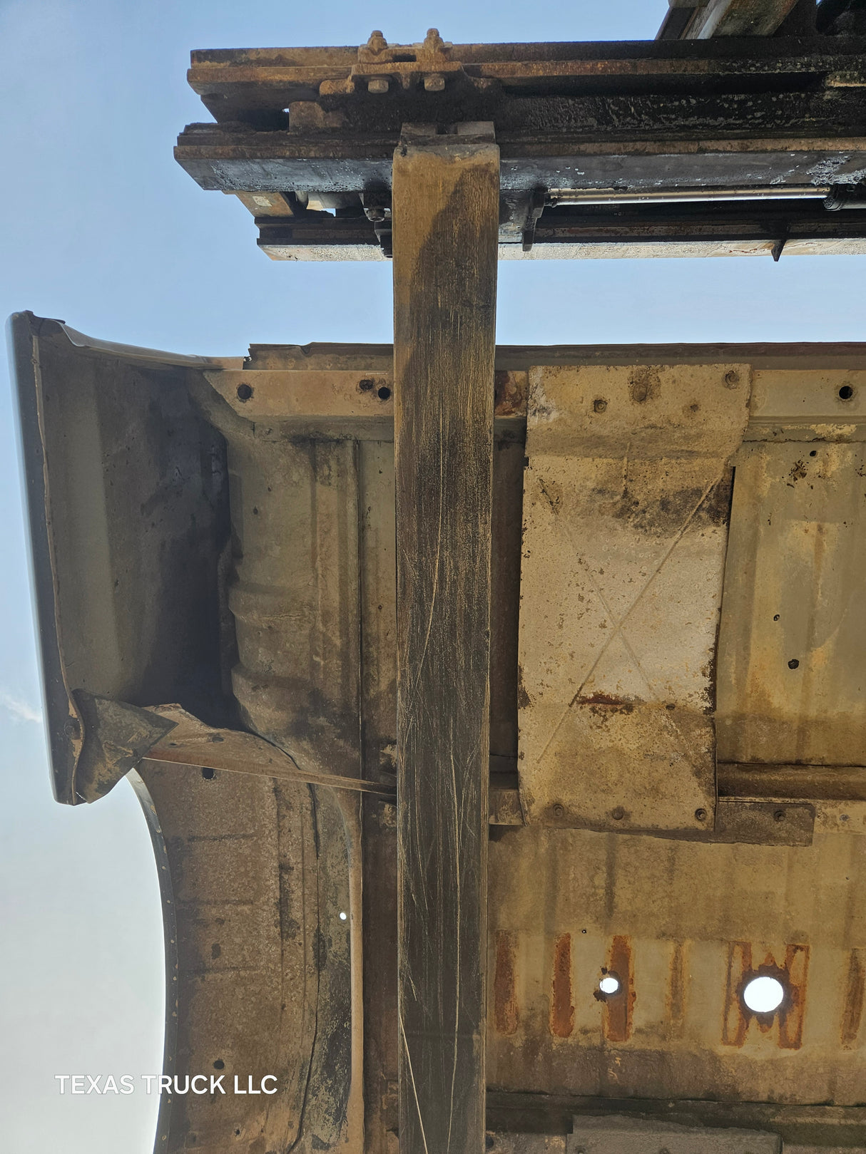 1999-2010 Ford Super Duty F250 F350 6' 9" Short Truck Bed
