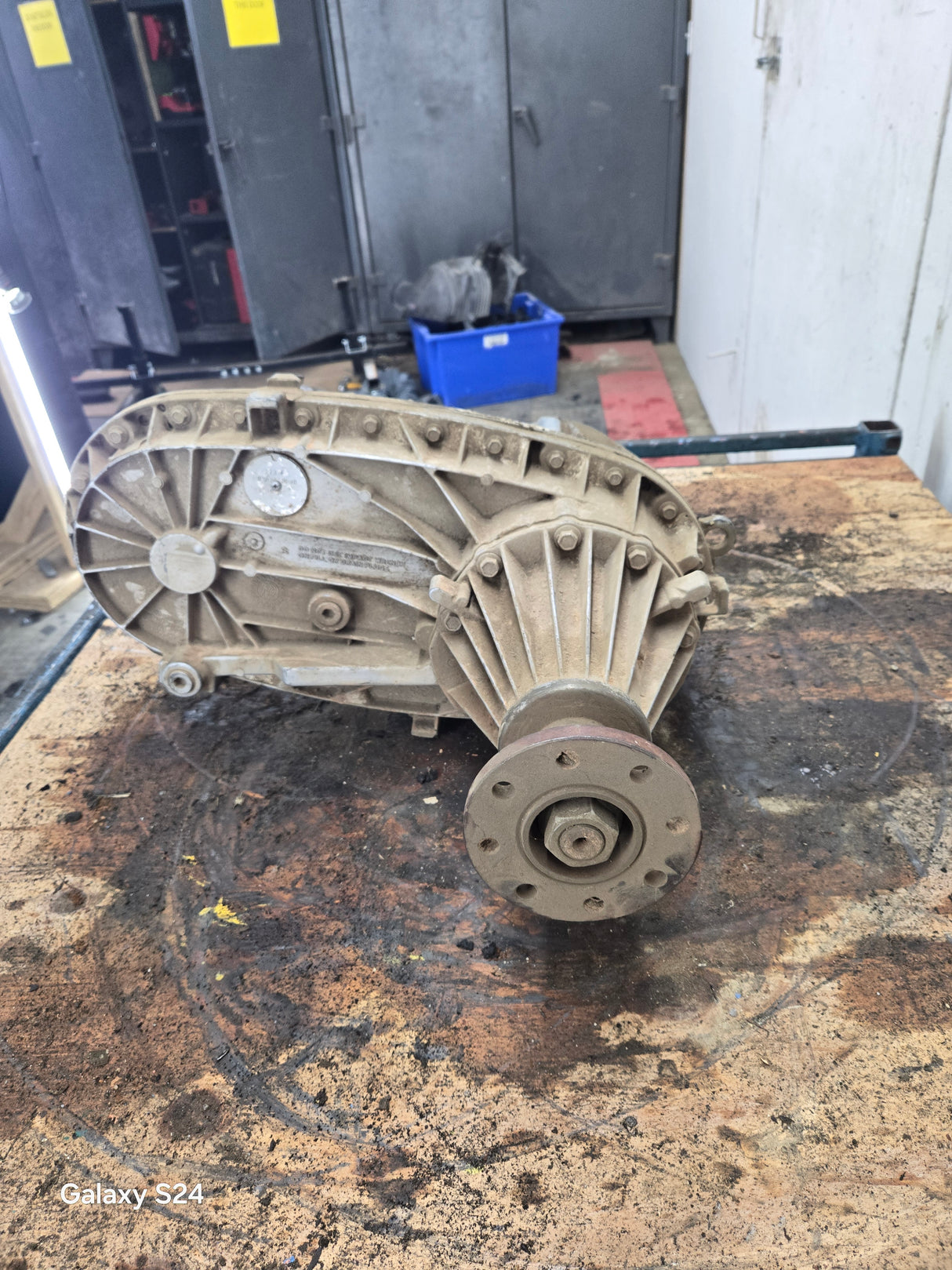 1999-2003 7.3L Power Stroke 273-F Transfer Case Electric Shift Transfer Case F81A7A195JD, Ford Pickup F250 F350 F450 F550 Super Duty