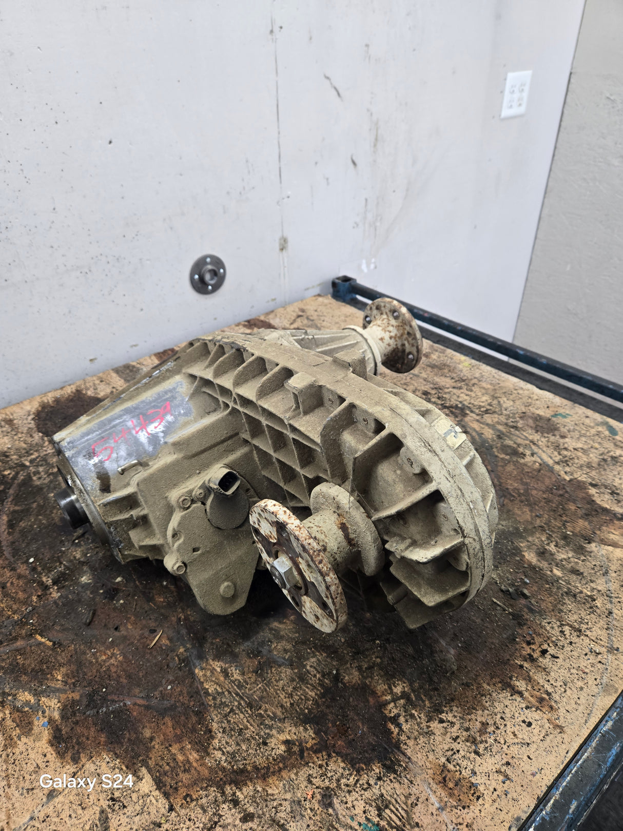 1999-2003 7.3L Power Stroke 273-F Transfer Case Electric Shift Transfer Case F81A7A195JD, Ford Pickup F250 F350 F450 F550 Super Duty 145K MILES
