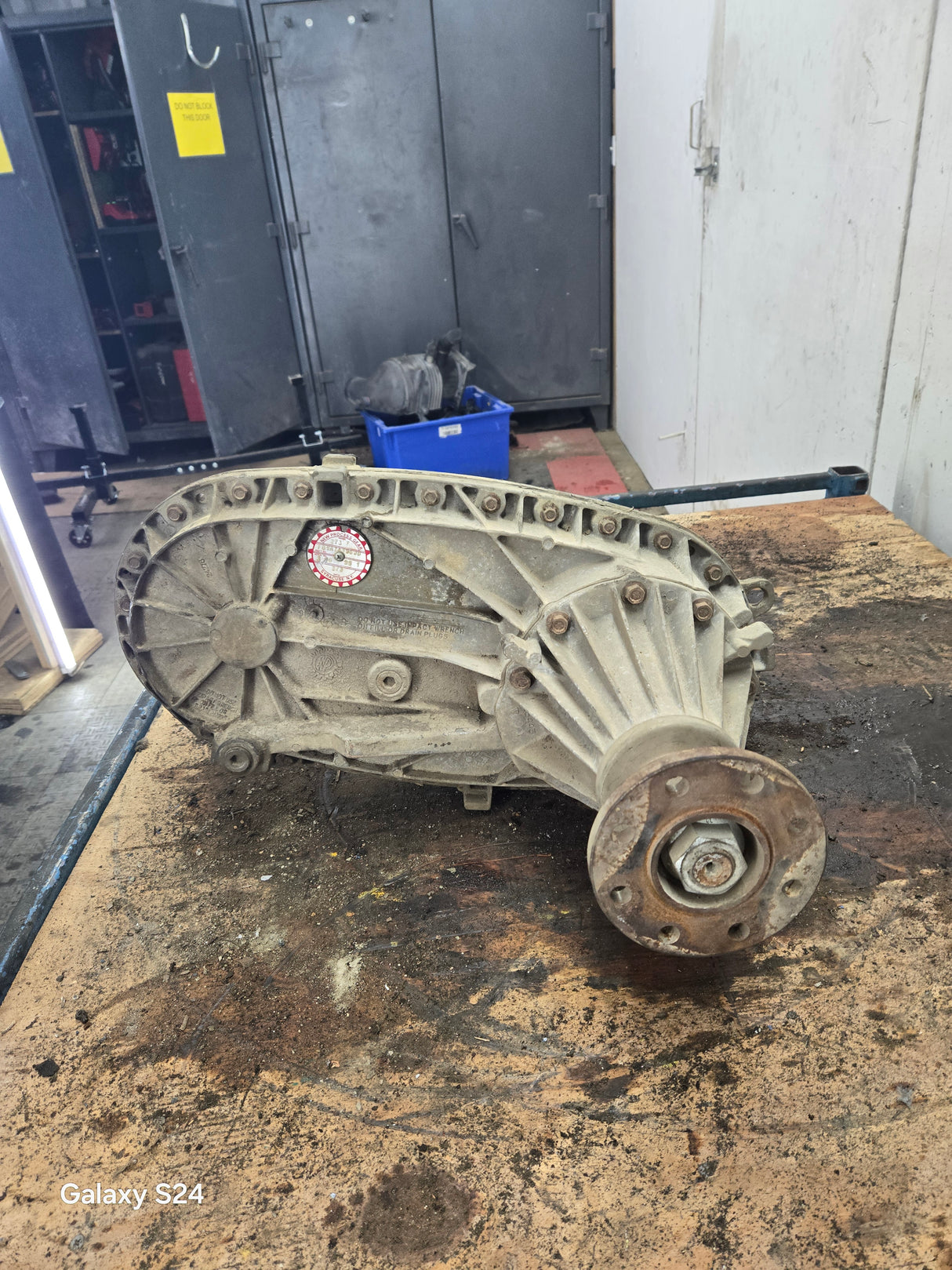 1999-2003 Ford 7.3L Power Stroke 5.4L V10 Triton 273-F Transfer Case Electric Shift Transfer Case F81A7A195JD, F250 F350 F450 F550 Super Duty 215K MILES