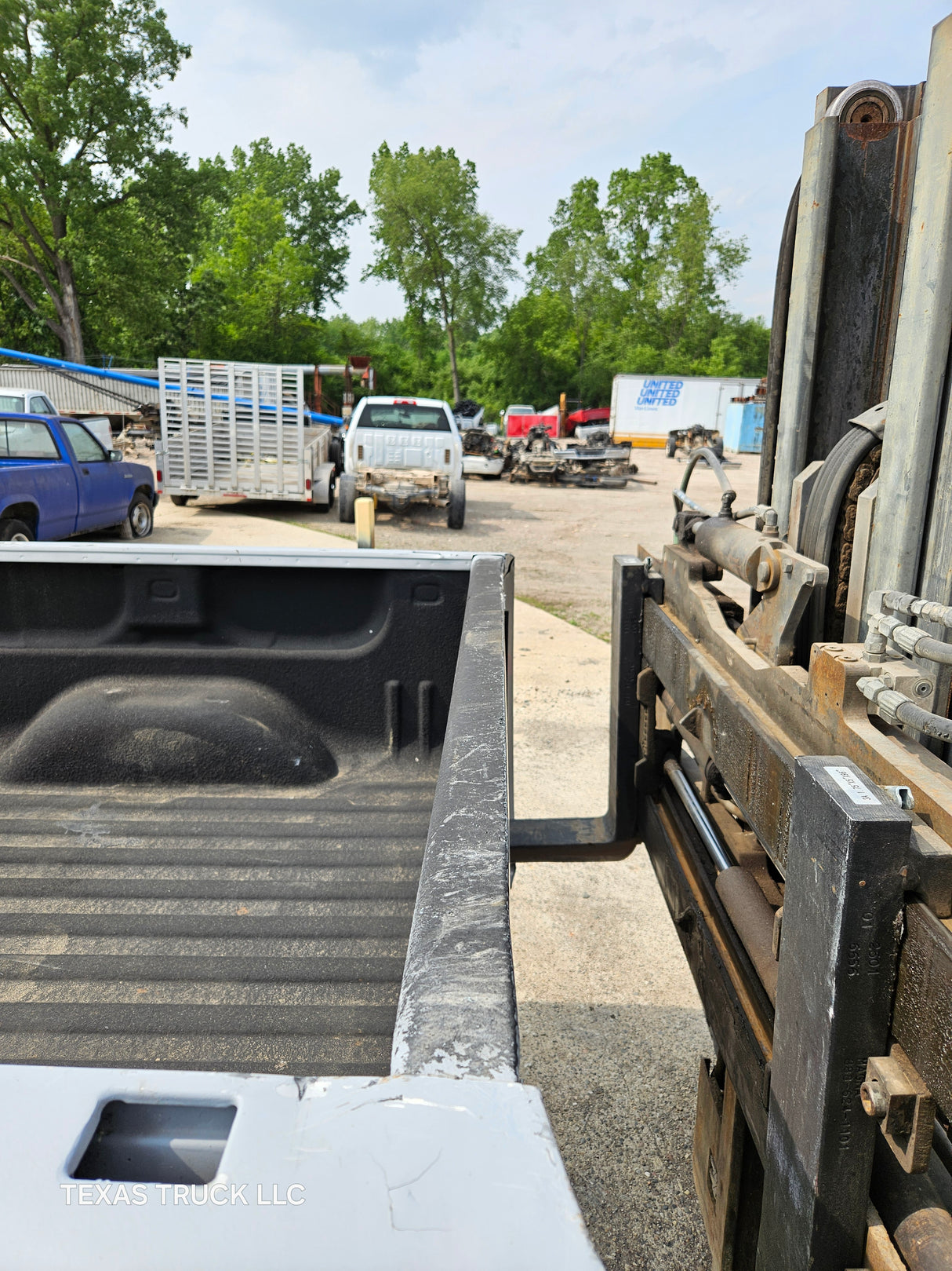 2007-2013 GMC Sierra 1500 5' 8" Short Truck Bed