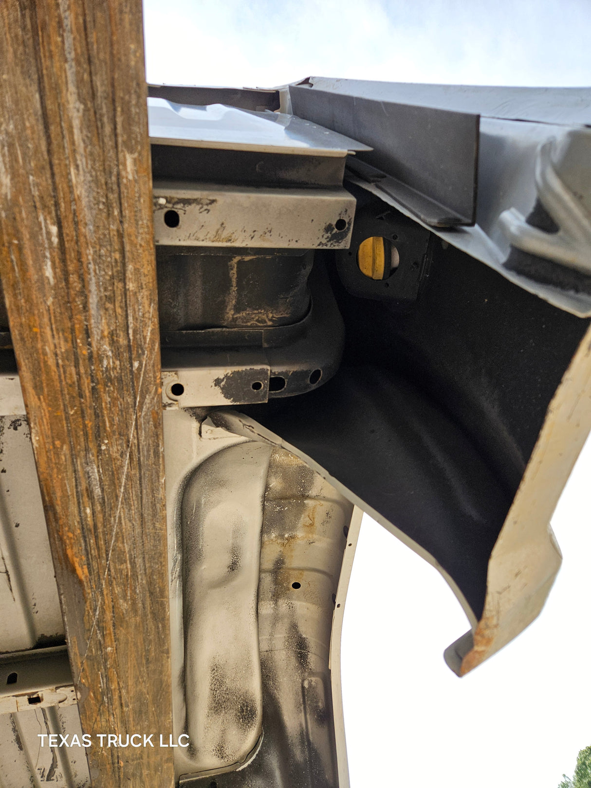2007-2013 GMC Sierra 1500 5' 8" Short Truck Bed
