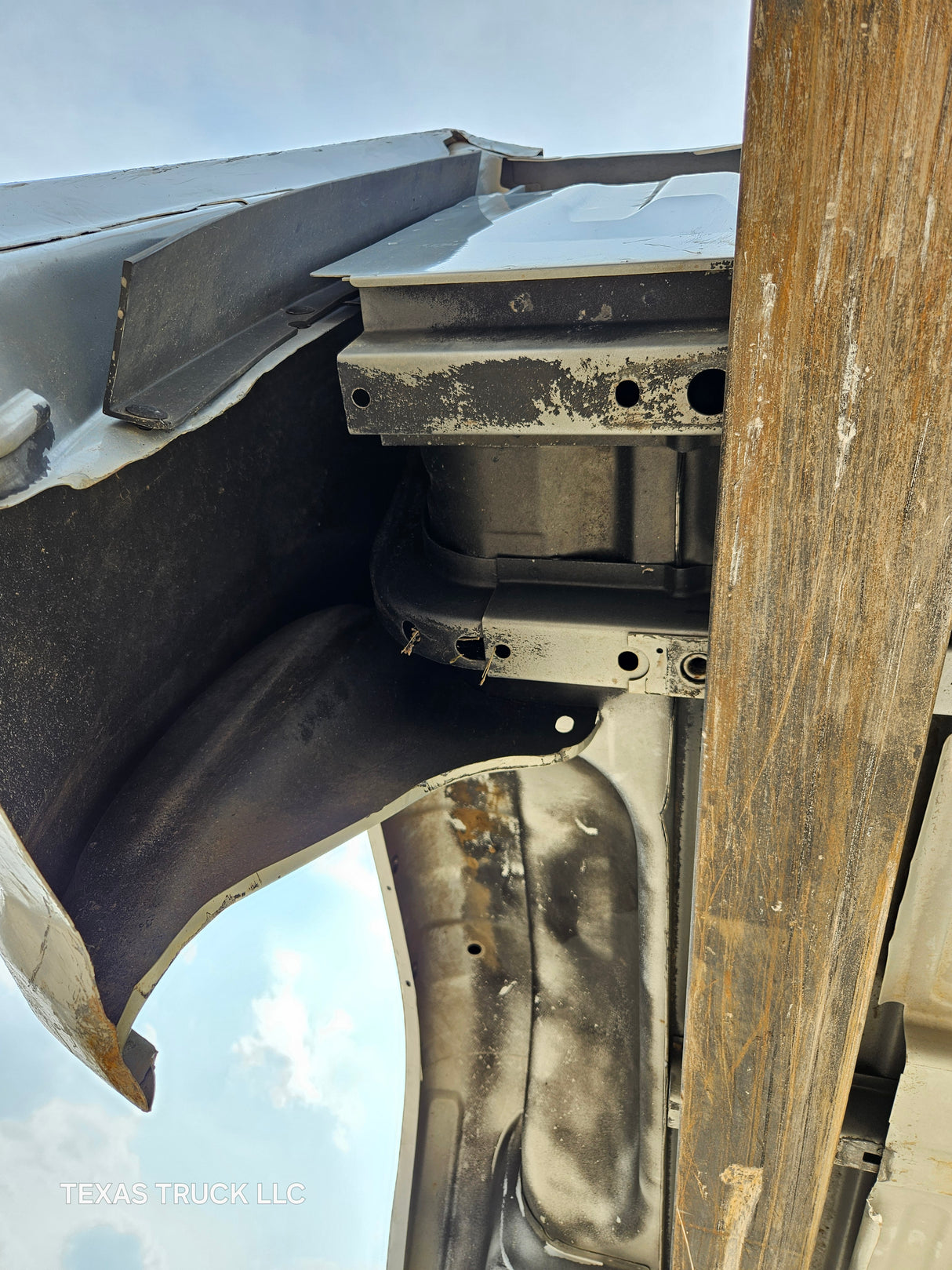 2007-2013 GMC Sierra 1500 5' 8" Short Truck Bed