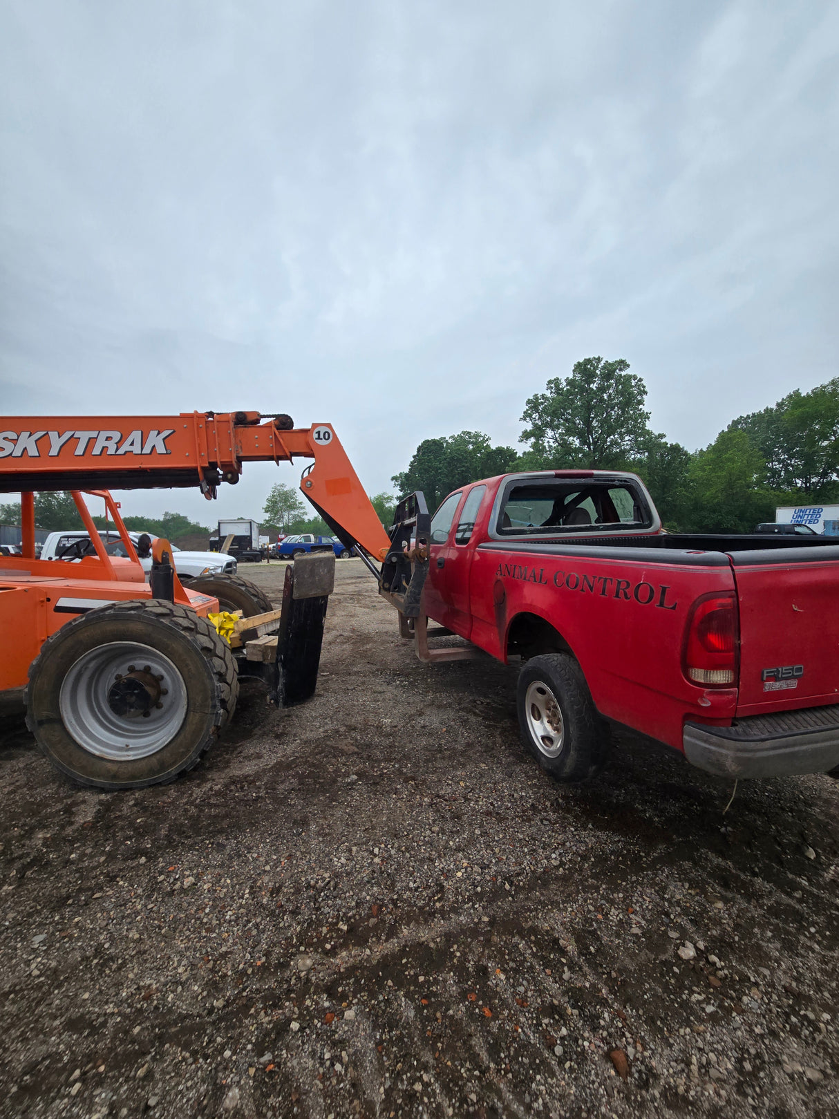1998 Ford F150 Extended Cab 6.5' Short Bed OBS - FULL PART OUT