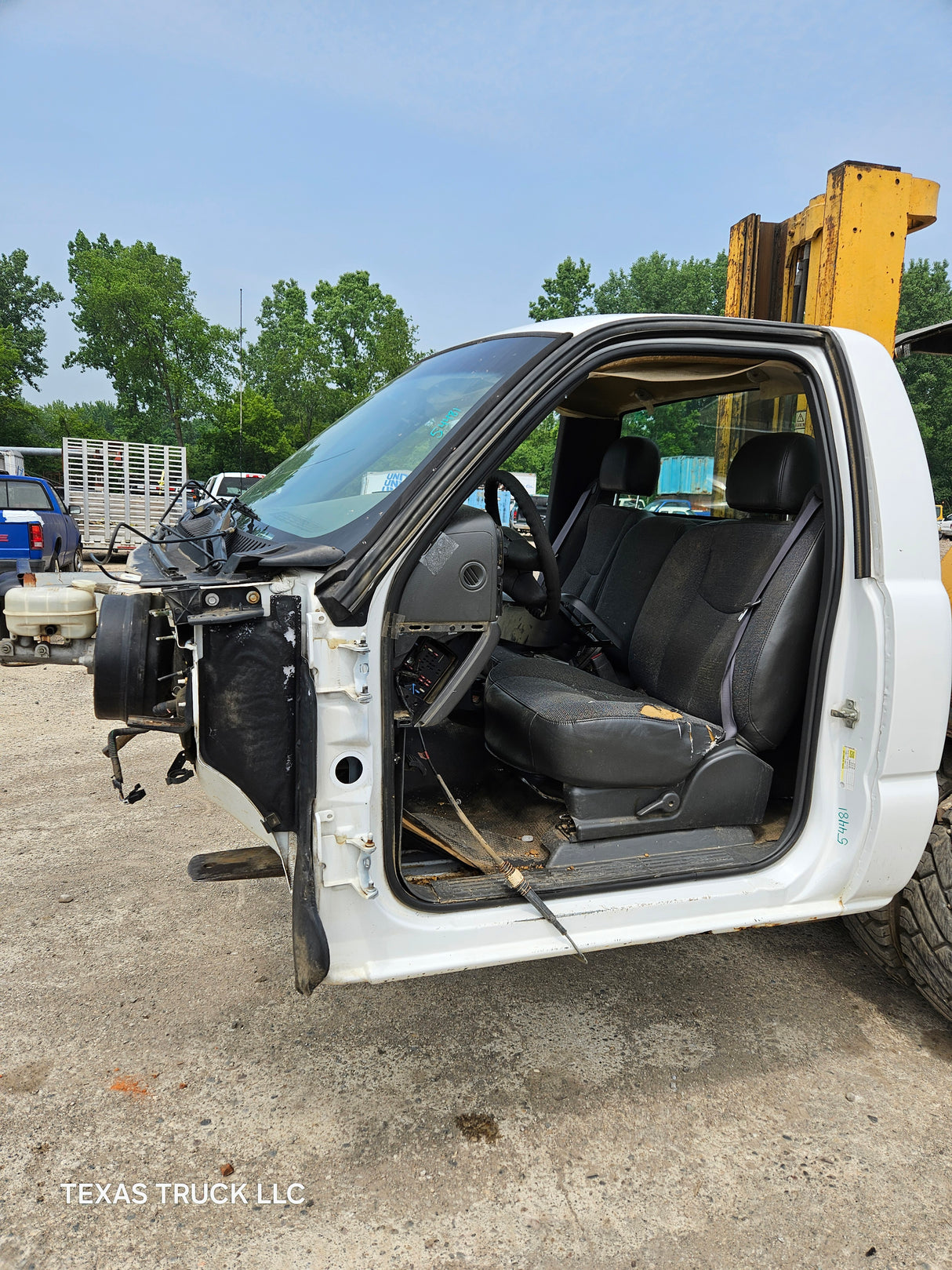 1999-2007 Chevrolet Silverado / GMC Sierra 1500 2500 HD 3500HD Regular Cab Body