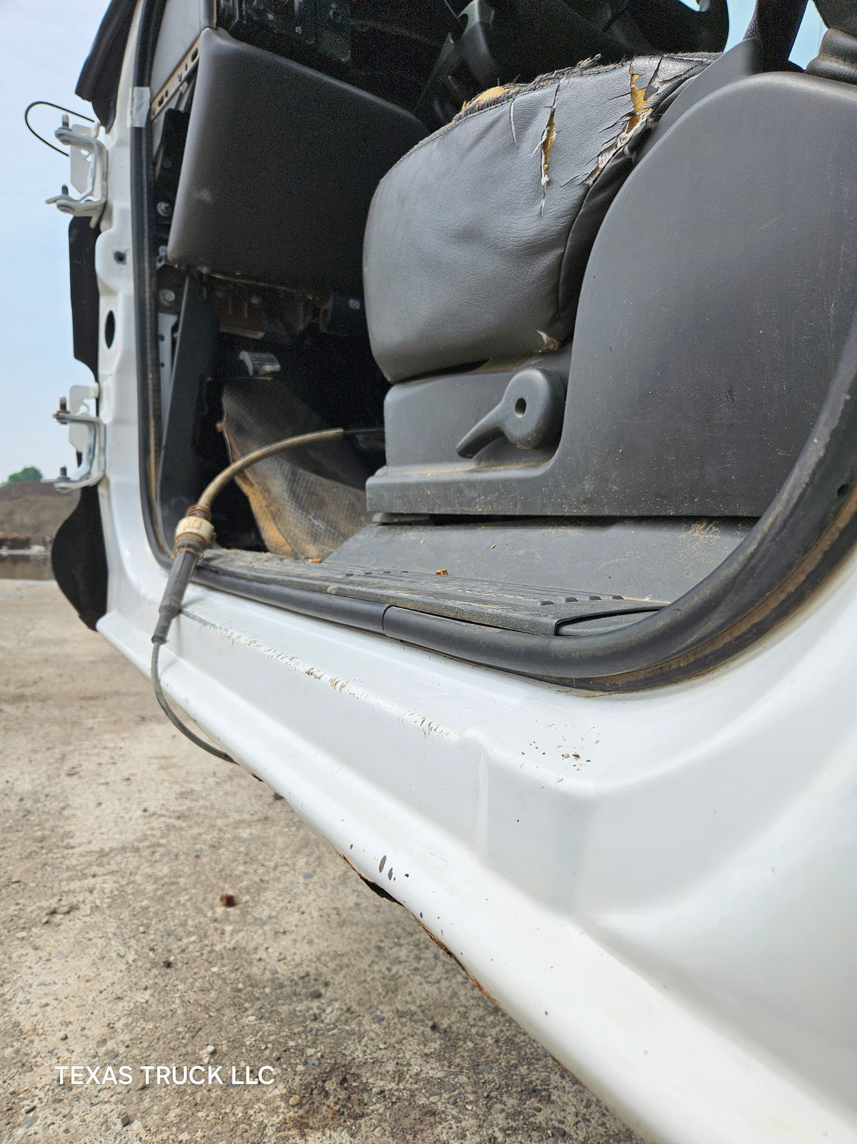 1999-2007 Chevrolet Silverado / GMC Sierra 1500 2500 HD 3500HD Regular Cab Body