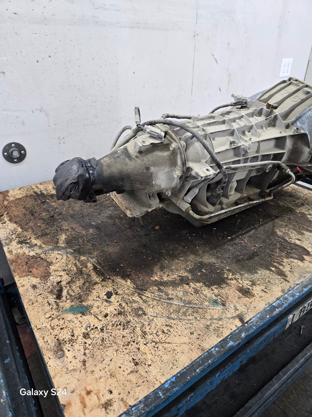 1999-2003 4R100 Automatic Transmission 2wd Ford F250 F350 F450 F550 Super Duty 6.8L v10 triton 5.4L v8 147K Miles