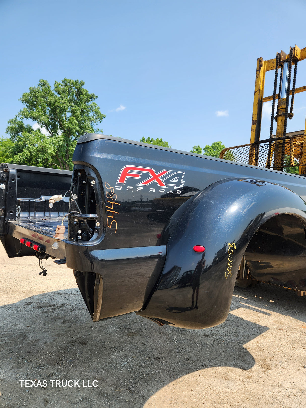 2011-2016 Ford F330 F450 F550 Super Duty 8' Dually Truck Bed