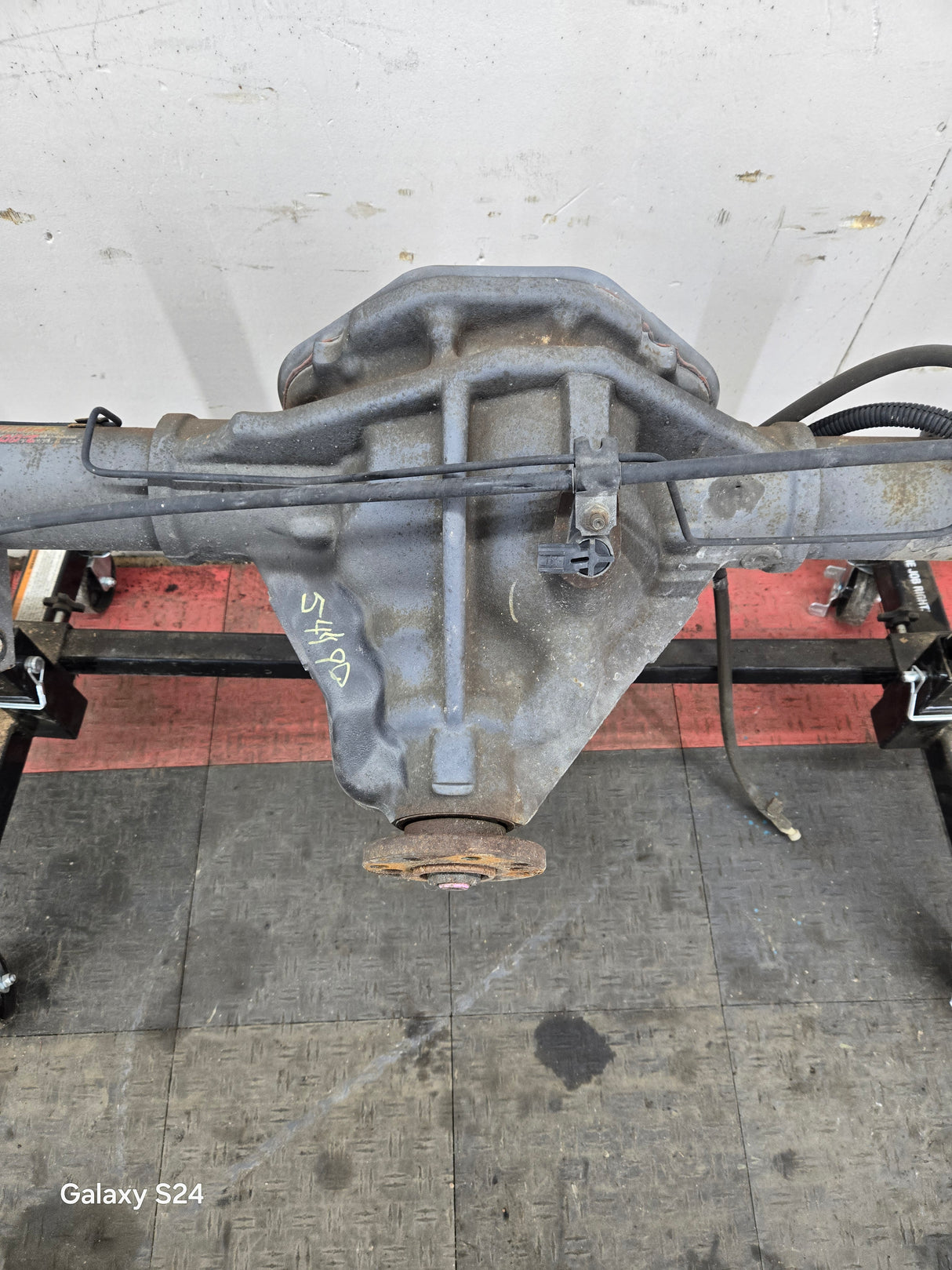 2002-2005 Dodge Ram 1500 Rear Axle 3.55 Gear Ratio 3rd Gen