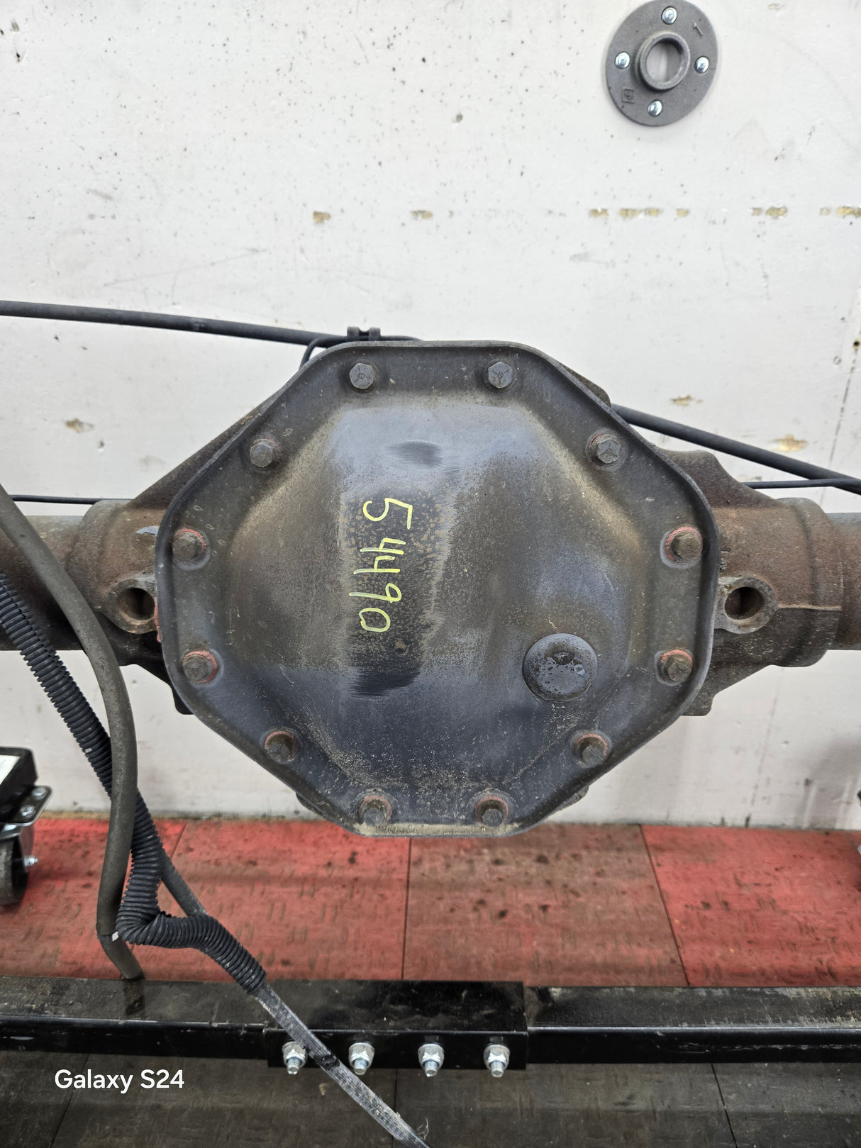 2002-2005 Dodge Ram 1500 Rear Axle 3.55 Gear Ratio 3rd Gen