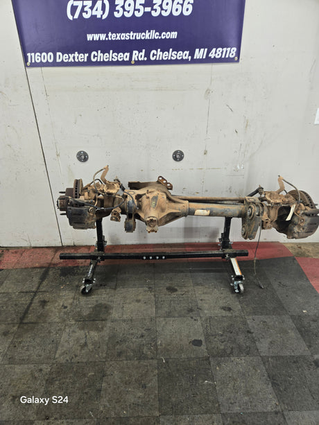 2011-2012 Ford Super Duty F250 F350 Front Axle 3.73 Gear Ratio