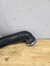 1999-2007 Chevrolet Silverado / GMC Sierra 1500 Engine Air Cleaner Outlet Duct Tube 25176891