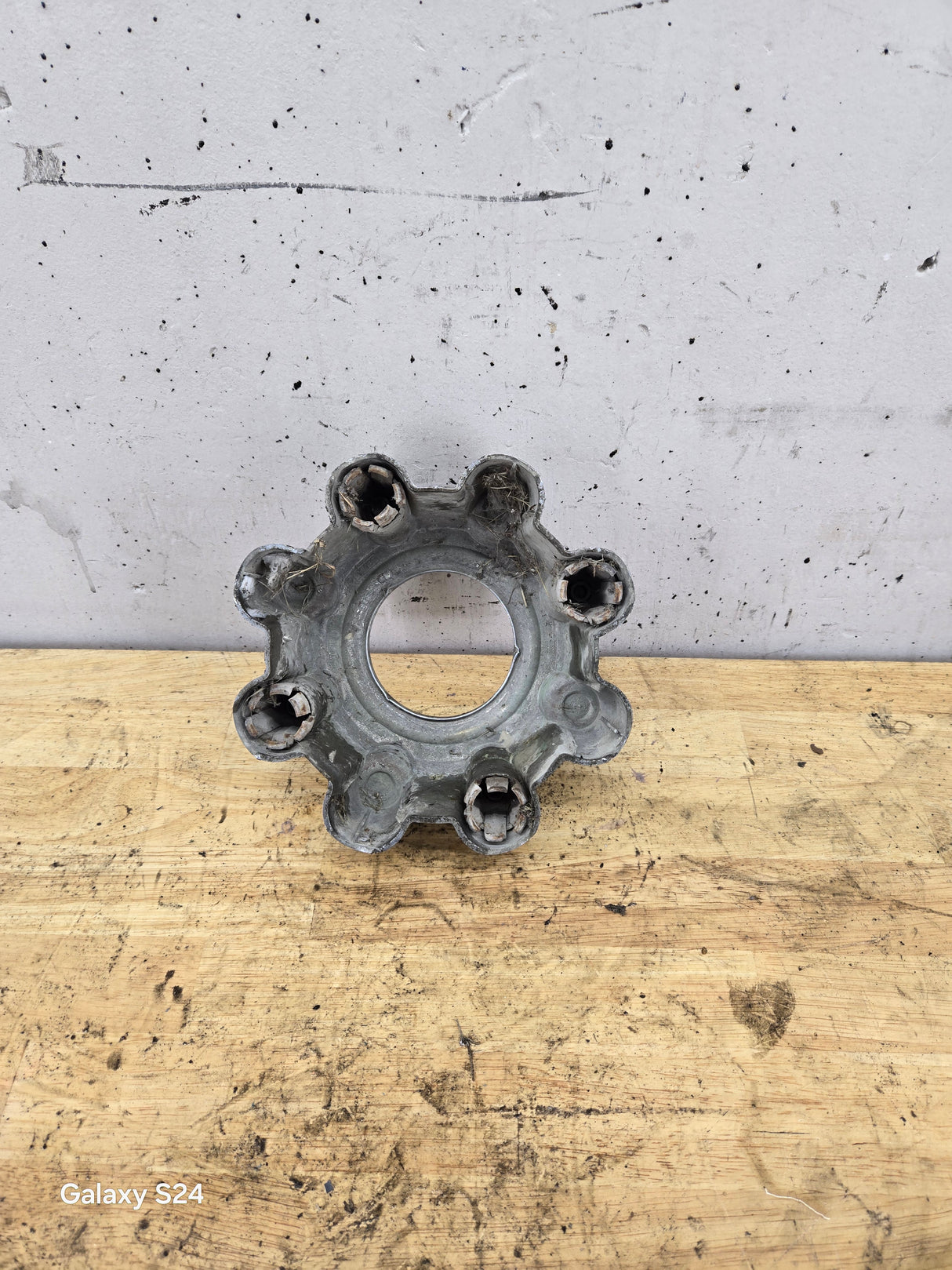 1999-2007 Ford Super Duty F250 F350 Chrome Front Hub Cap 4wd Center Cap SRW 8 LUG