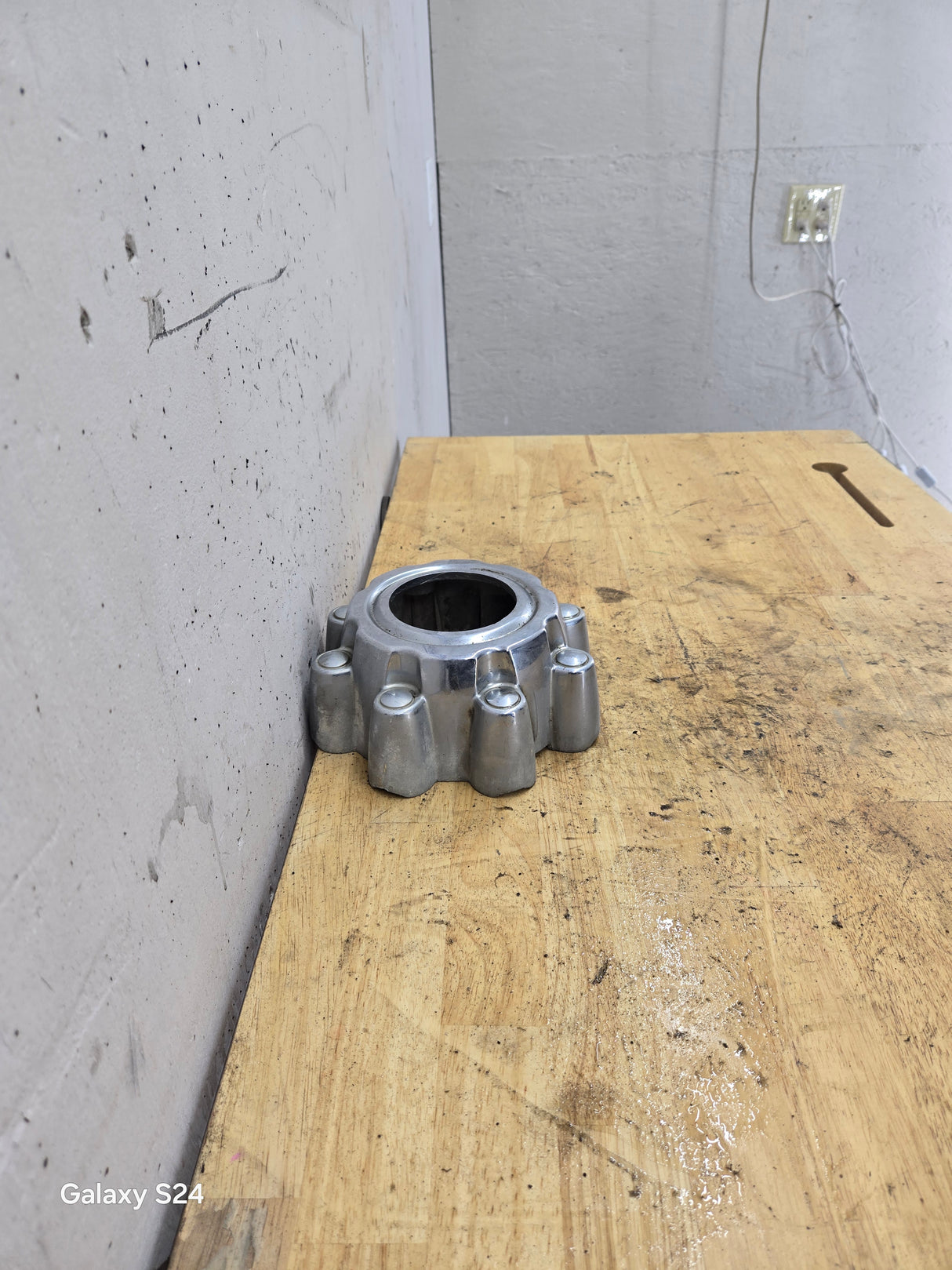 1999-2007 Ford Super Duty F250 F350 Chrome Front Hub Cap 4wd Center Cap SRW 8 LUG