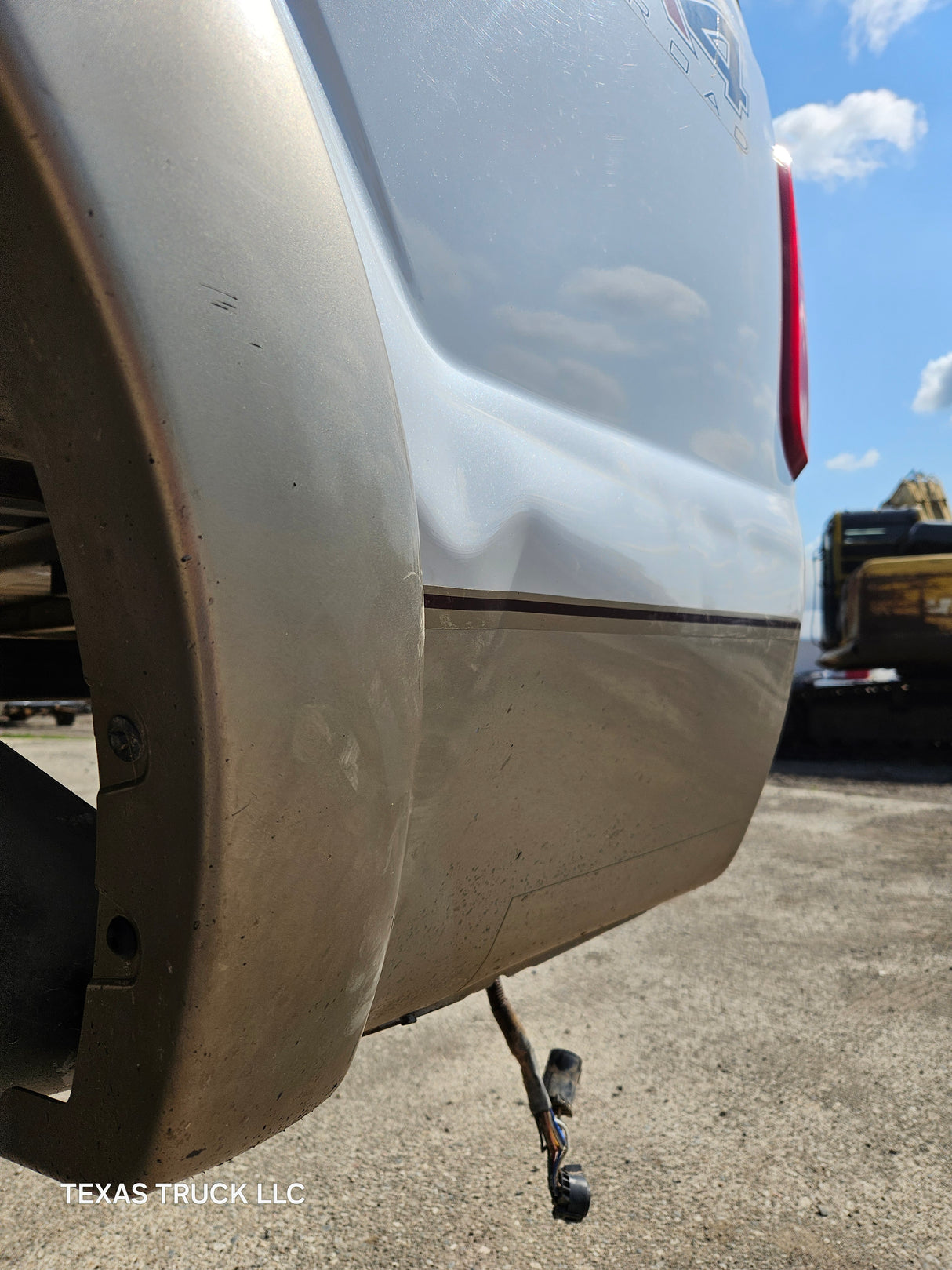 2011-2016 Ford F250 F350 Super Duty 6' 9" Short Truck Bed