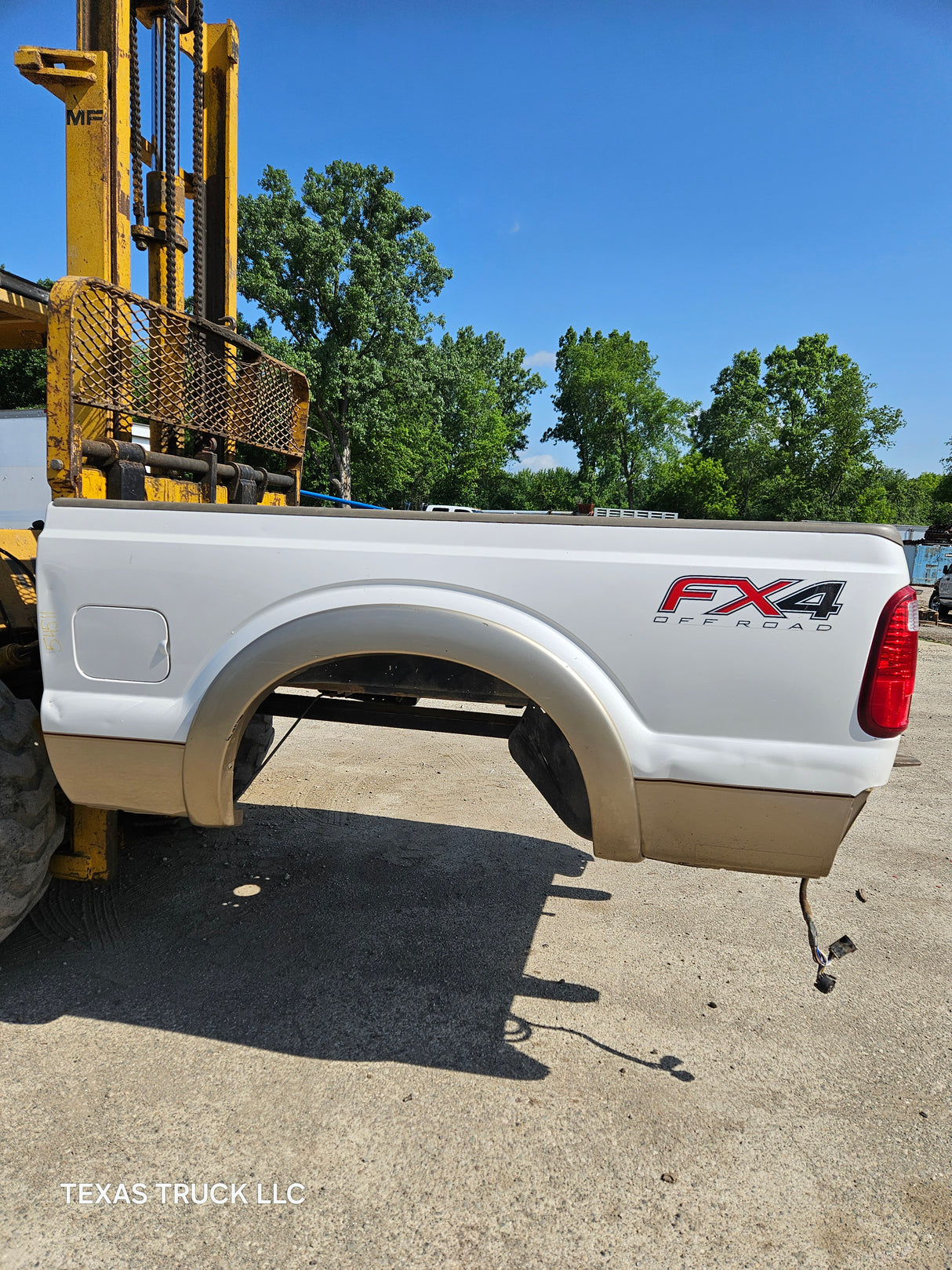 2011-2016 Ford F250 F350 Super Duty 6' 9" Short Truck Bed