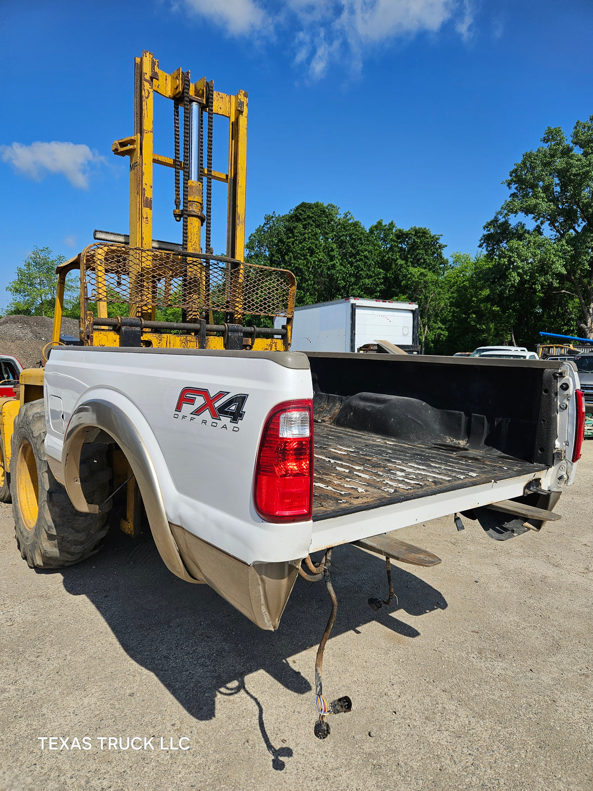 2011-2016 Ford F250 F350 Super Duty 6' 9" Short Truck Bed