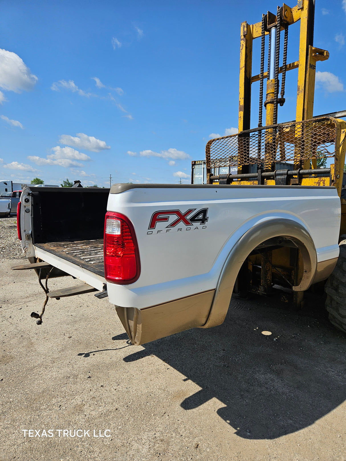 2011-2016 Ford F250 F350 Super Duty 6' 9" Short Truck Bed