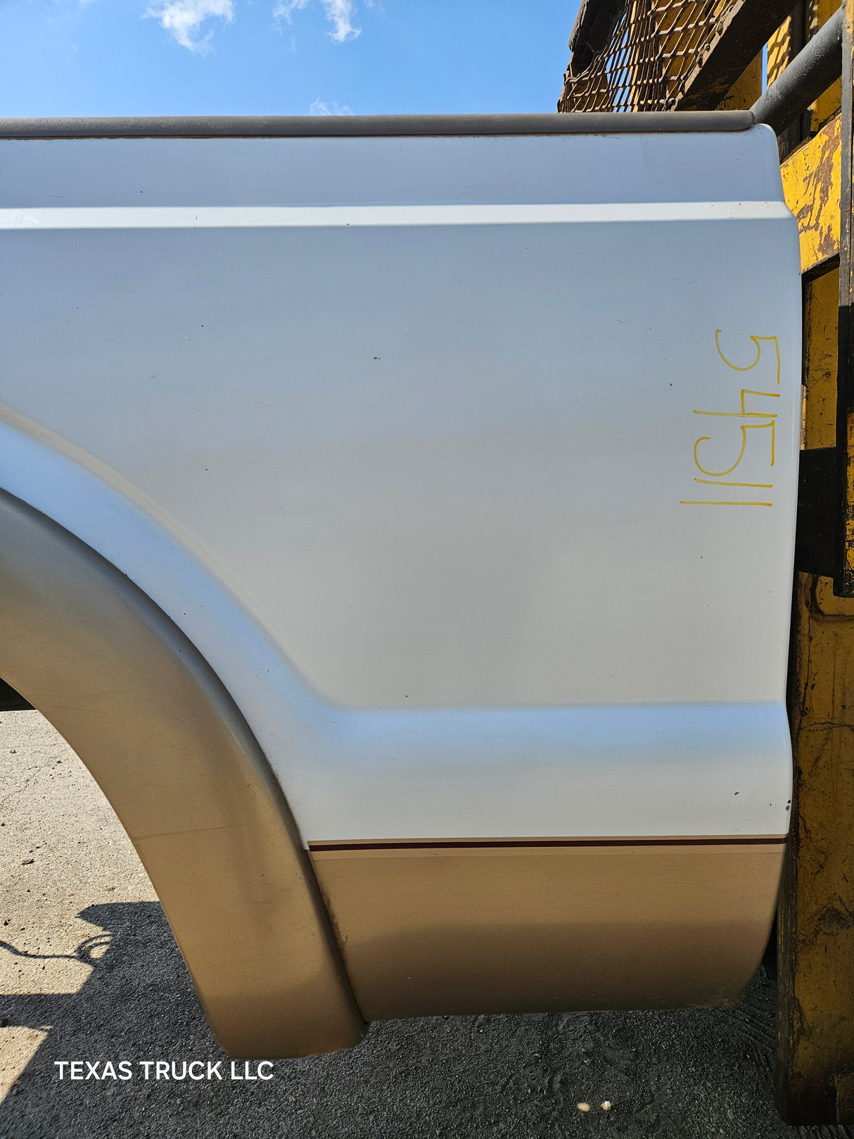 2011-2016 Ford F250 F350 Super Duty 6' 9" Short Truck Bed