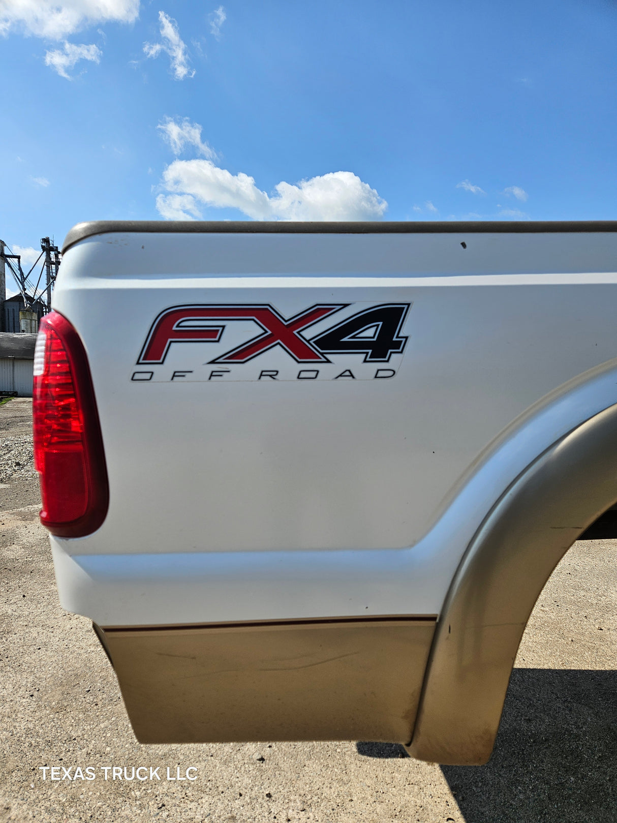 2011-2016 Ford F250 F350 Super Duty 6' 9" Short Truck Bed
