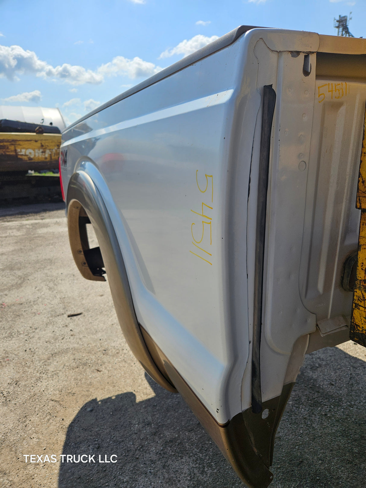 2011-2016 Ford F250 F350 Super Duty 6' 9" Short Truck Bed