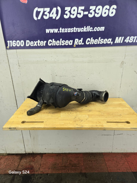 2007-2010 Chevrolet Silverado / GMC Sierra Engine Air Intake Box Cleaner 25839609