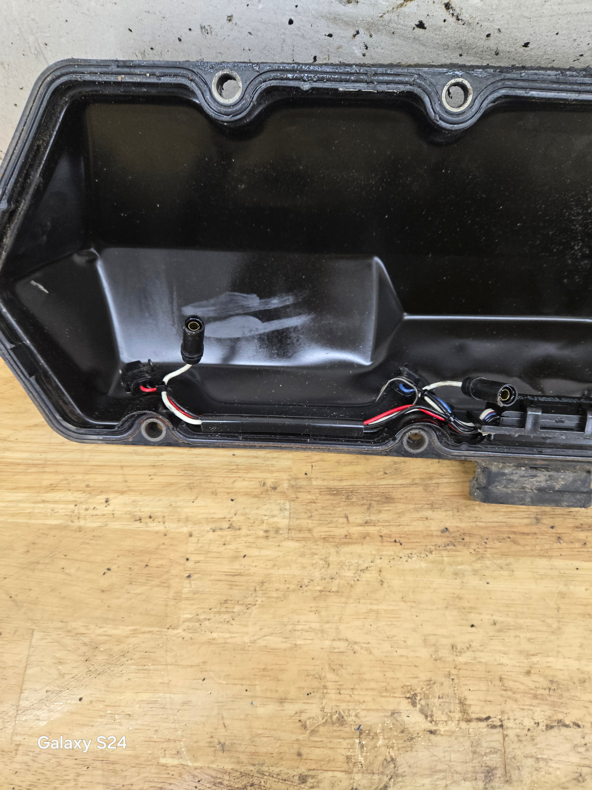 1999-2003 7.3L Power Stroke Driver Side Valve Cover Rust Free!