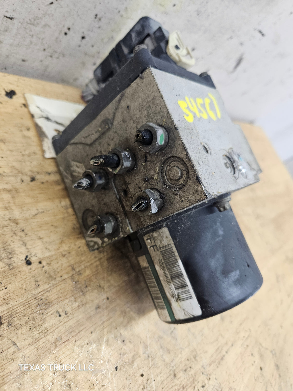 2007-2010 Chevrolet Silverado 2500 3500 ABS Pump Module Control Assembly 25802684