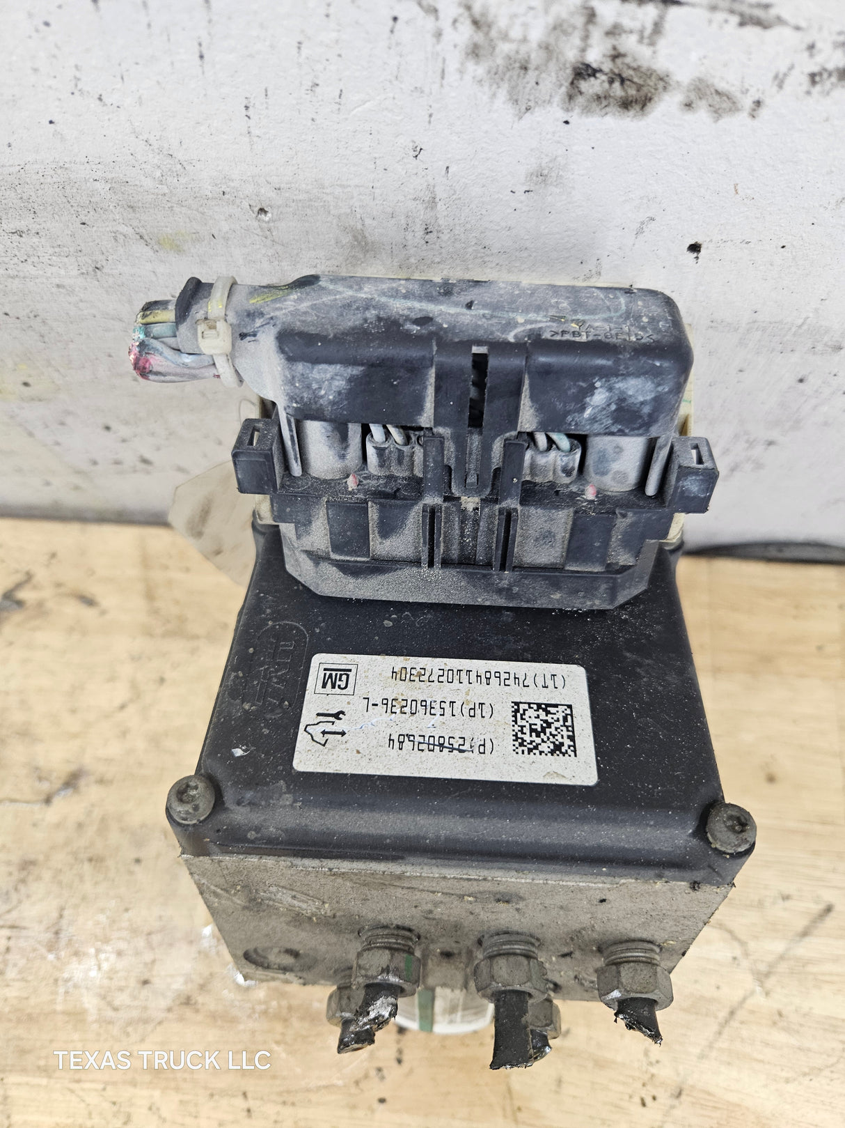 2007-2010 Chevrolet Silverado 2500 3500 ABS Pump Module Control Assembly 25802684