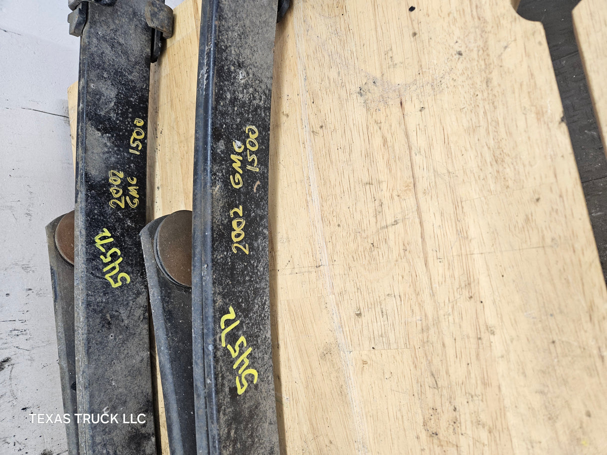 1999-2006 Chevrolet Silverado / GMC Sierra 1500 Rear Leaf Spring - Pair 15246971