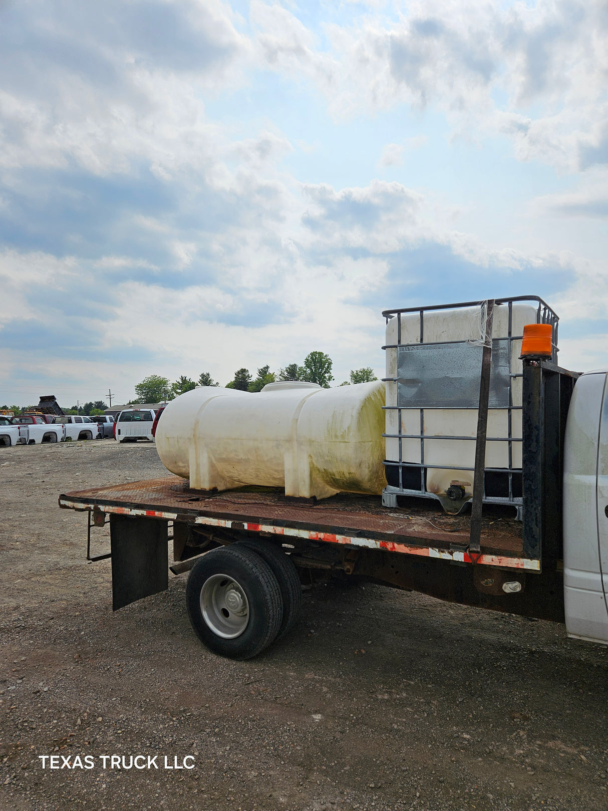 1999 DODGE RAM 3500 Regular Cab Stake Truck - FULL PART OUT