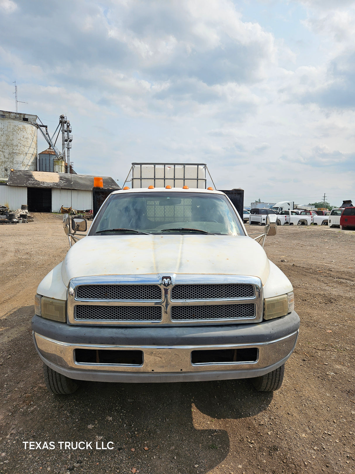 1999 DODGE RAM 3500 Regular Cab Stake Truck - FULL PART OUT