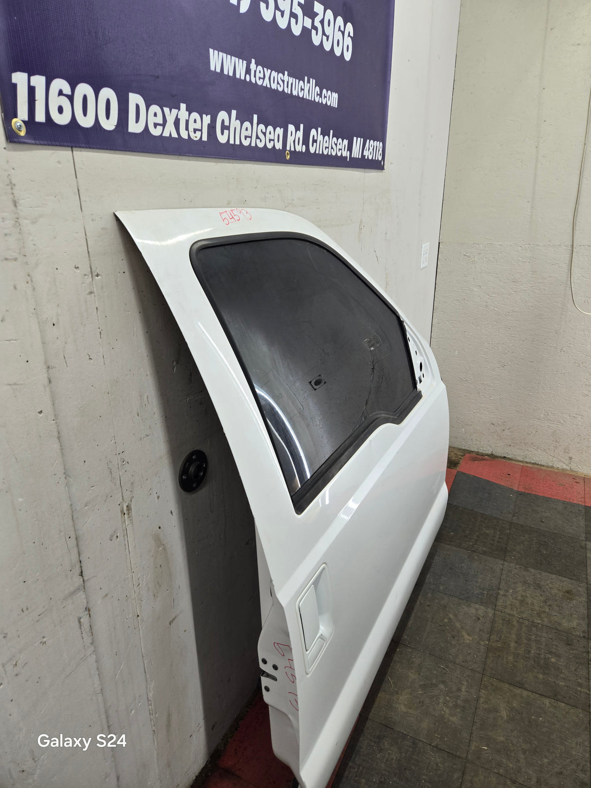 1999-2011 Ford Super Duty / Excursion Front Passenger Side RH Door F250 F350 F450 F550