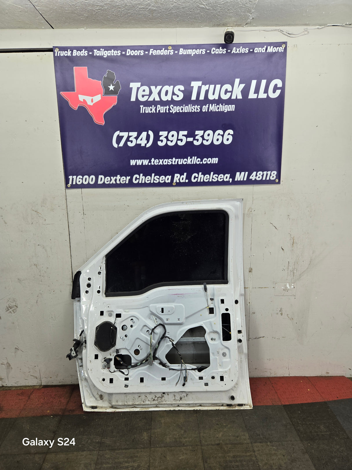 1999-2011 Ford Super Duty / Excursion Front Passenger Side RH Door F250 F350 F450 F550