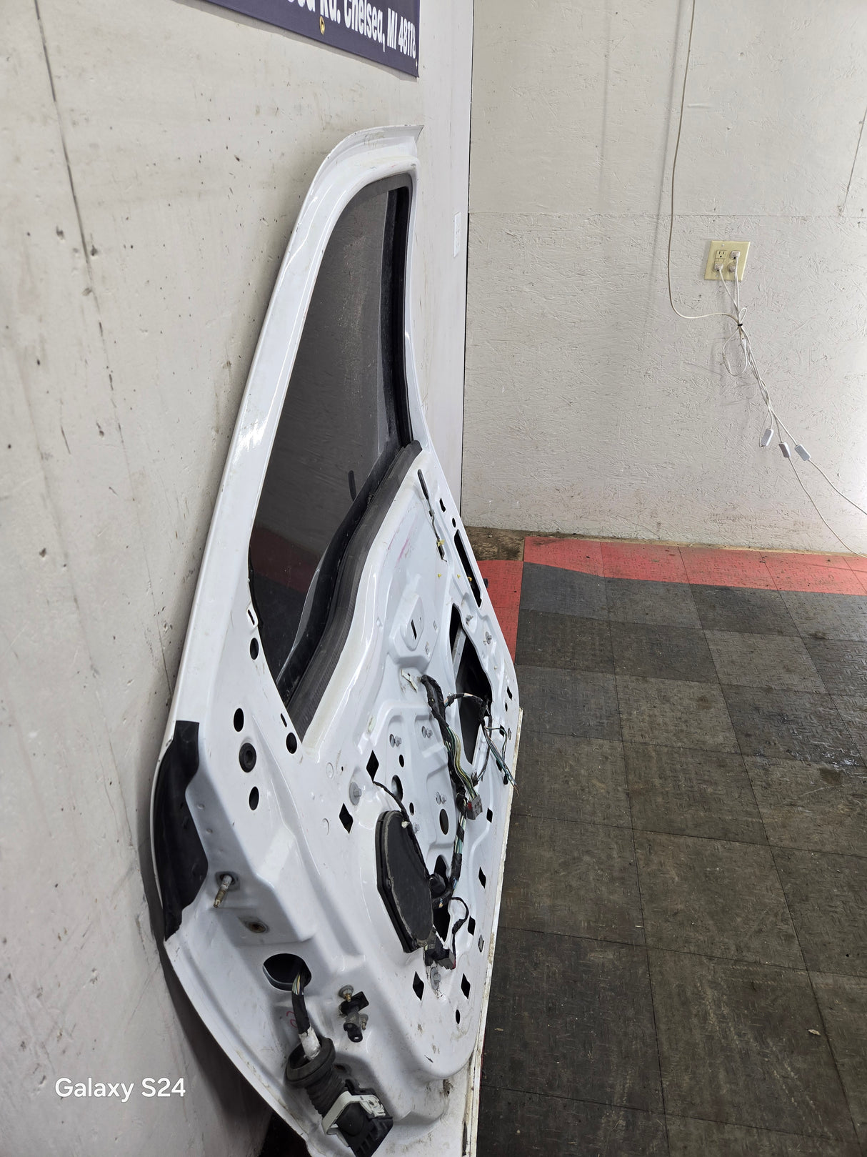 1999-2011 Ford Super Duty / Excursion Front Passenger Side RH Door F250 F350 F450 F550