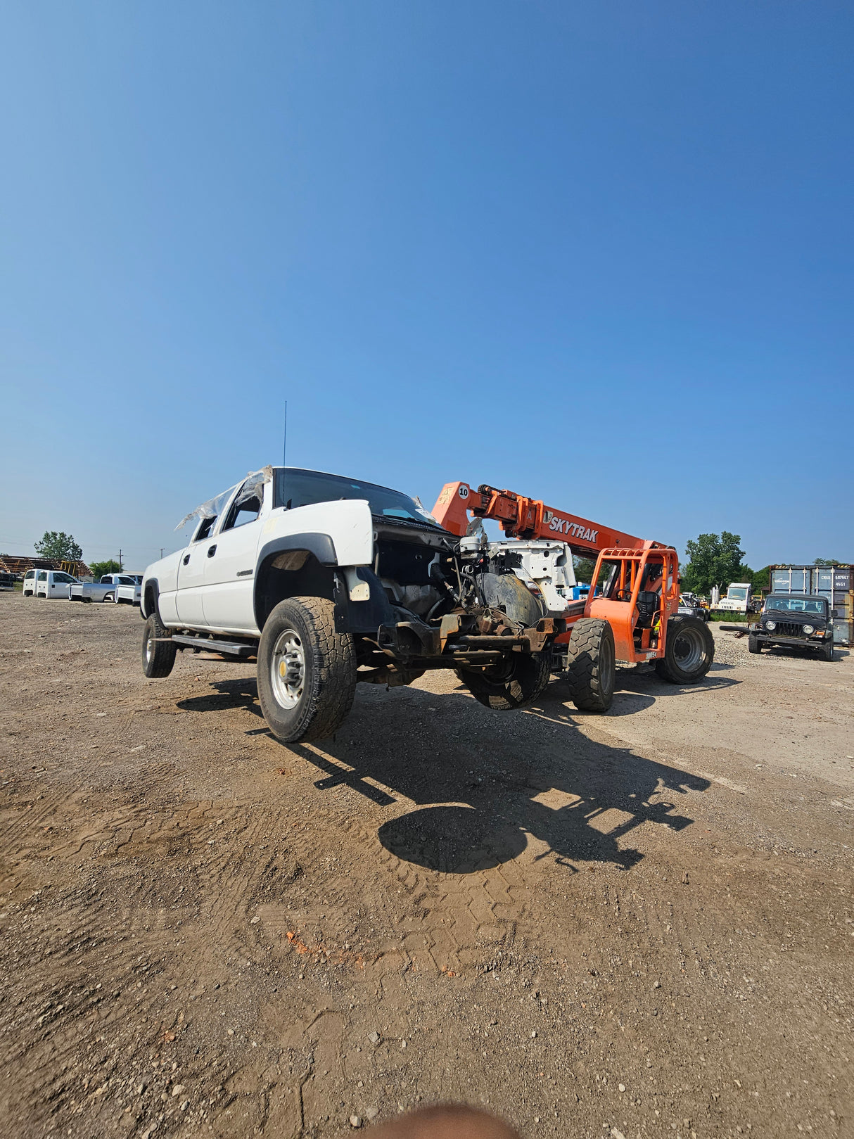 2007 Chevrolet Silverado 2500HD Cateye Classic Crew Cab 8' Long Bed - FULL PART OUT