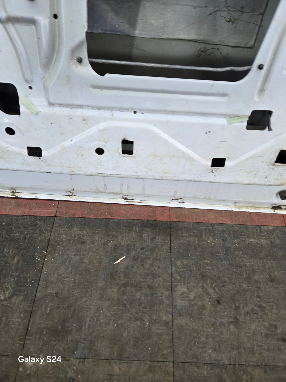 1999-2005 Ford Excursion Passenger Rear Door