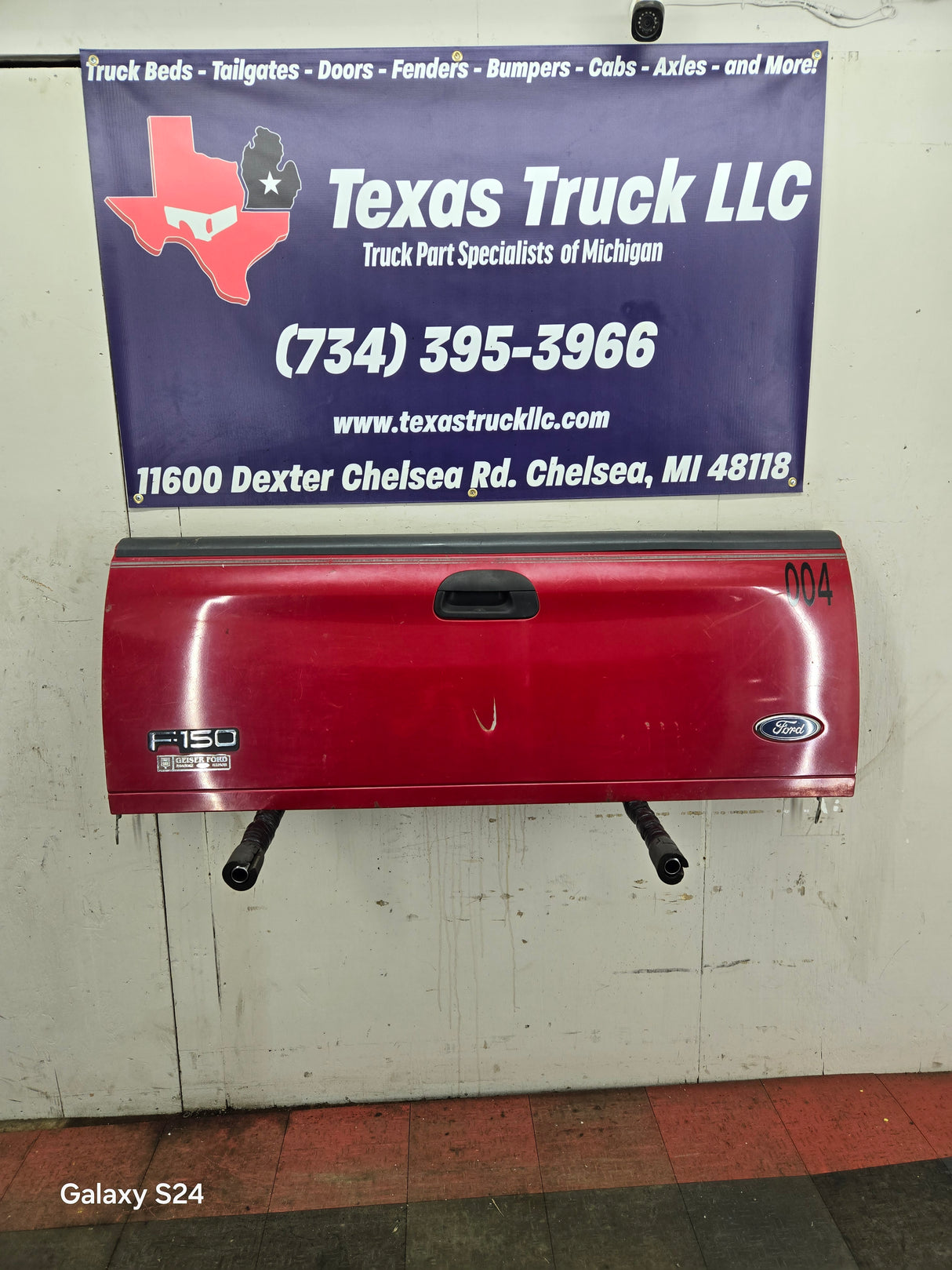 1997-2003 F150 / 1999-2007 Ford F250 F350 F450 F550 Super Duty Tailgate
