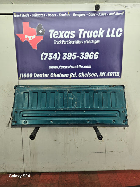 1997-2003 F150 / 1999-2007 Ford F250 F350 F450 F550 Super Duty Tailgate
