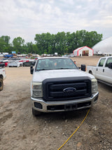 2013 Ford F-250 Crew Cab Short Bed Super Duty - FULL PART OUT