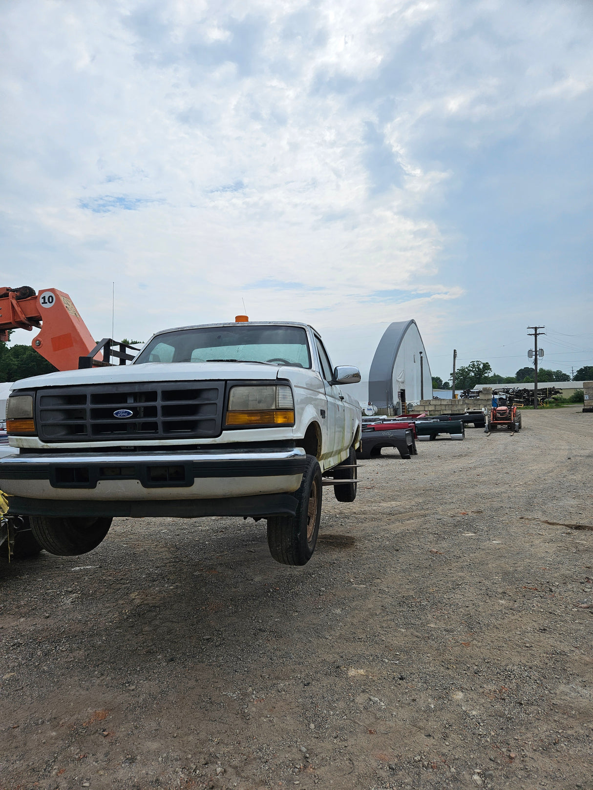 1993 Ford F150 Regular Cab 8' Long Bed OBS - FULL PART OUT