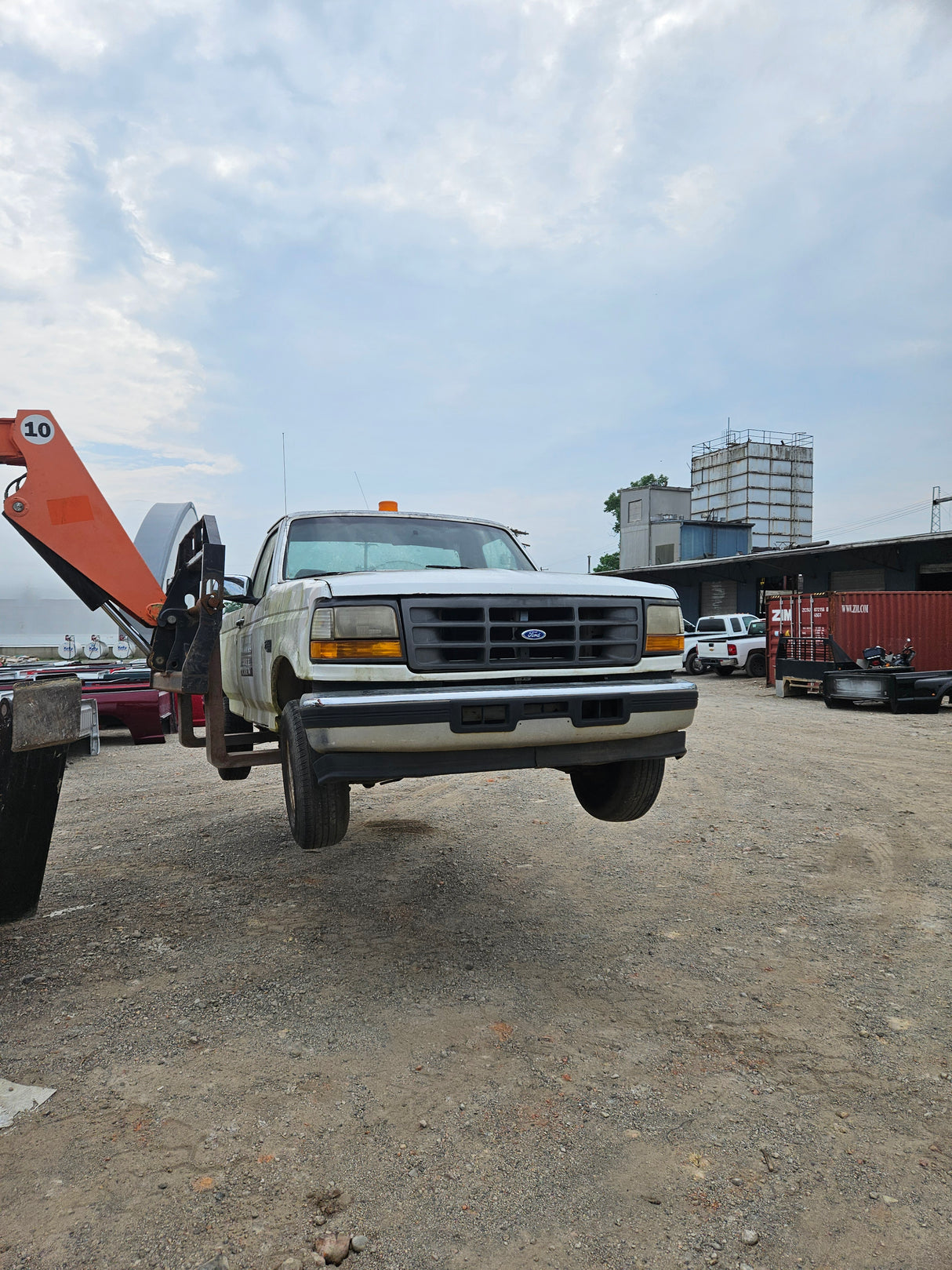 1993 Ford F150 Regular Cab 8' Long Bed OBS - FULL PART OUT