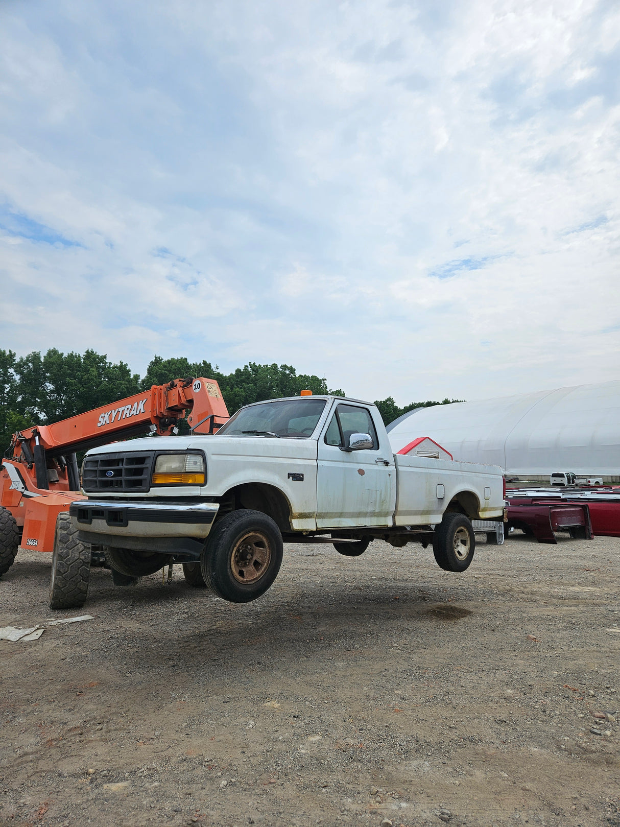1993 Ford F150 Regular Cab 8' Long Bed OBS - FULL PART OUT
